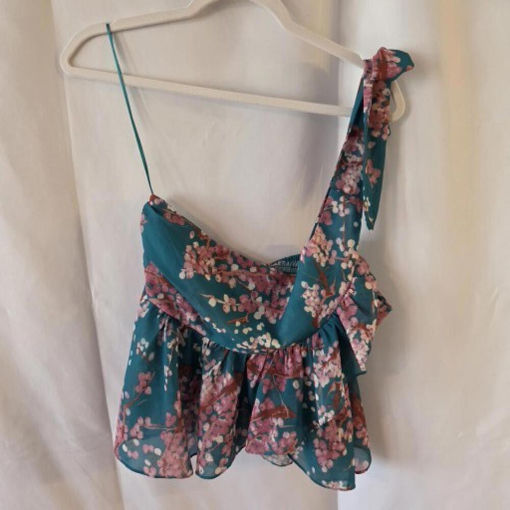 Lush - One Sleeve Floral Top with Ruffle‎ Detail - Large